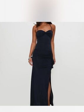 Elegant Navy Spaghetti-Strap Maxi Dress